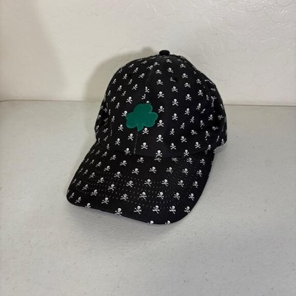 Black Clover Hat Cap Strap Back Mens One Size Black White Skull Crossbones - Picture 1 of 6